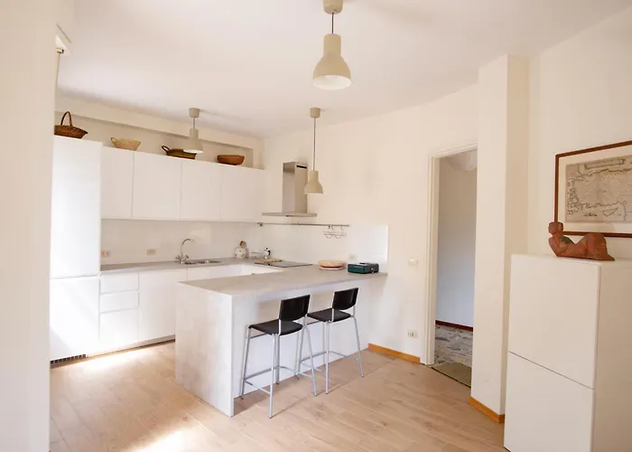 Serene Garden Getaway * Cadenabbia