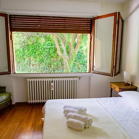 Serene Garden Getaway 公寓