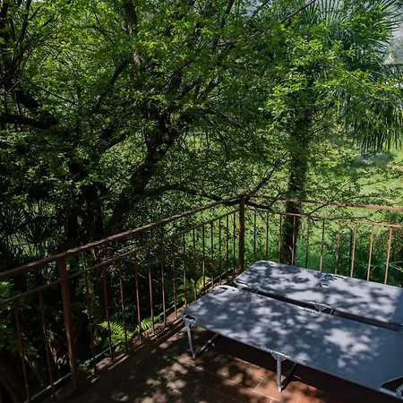 公寓 Serene Garden Getaway
