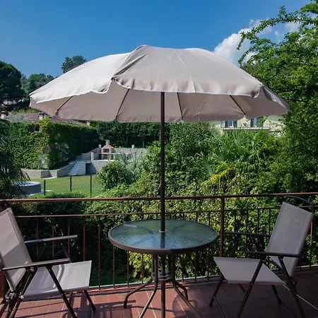 Serene Garden Getaway 公寓