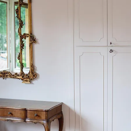 Serene Garden Getaway Апартаменты *